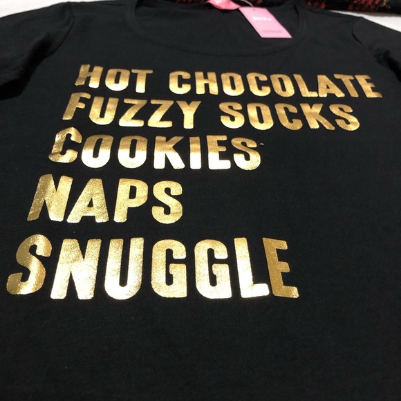 NWT Jenni Women’s Black Graphic Sleepshirt size XS and Red & Black Sock Set - Picture 2 of 12